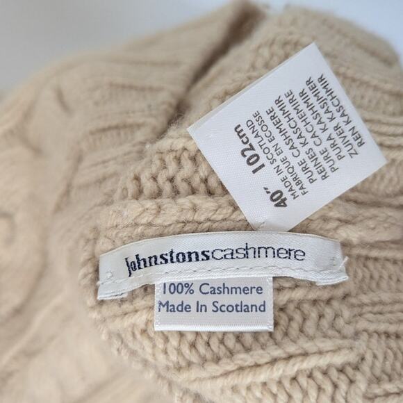 Johnstons of Elgin Luxury Scottish Cashmere Turtleneck - Picture 6 of 7
